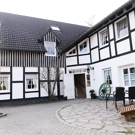 Hof Koehne- Haus Am Spielplatz - Strauss * 施马伦贝格