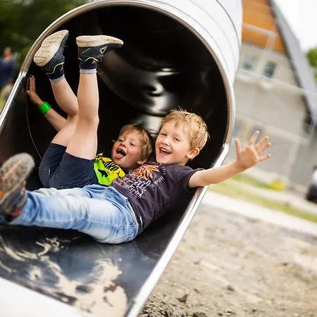 Apartment Hof Köhne- Haus Am Spielplatz - Strauß