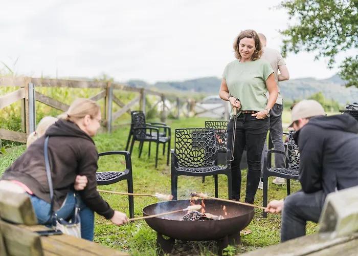 Apartment Hof Koehne- Haus Am Spielplatz - Strauss Schmallenberg